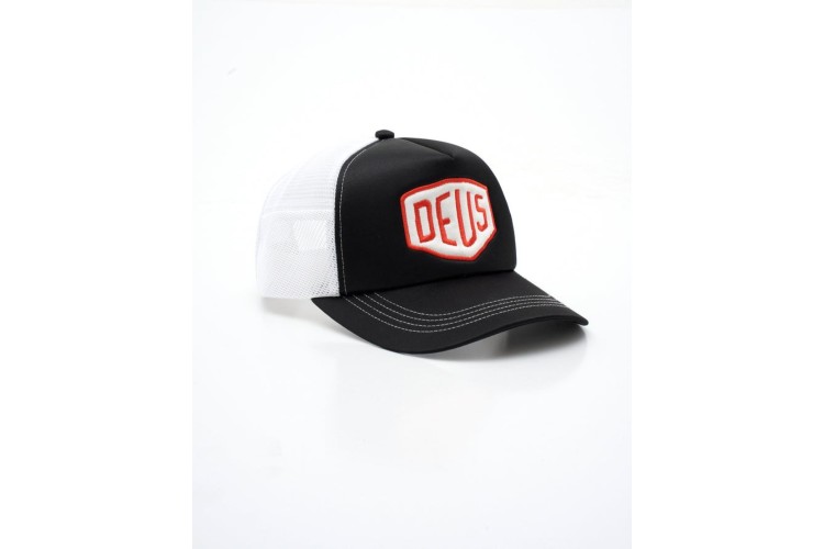 DEUS Shield Luxx Trucker